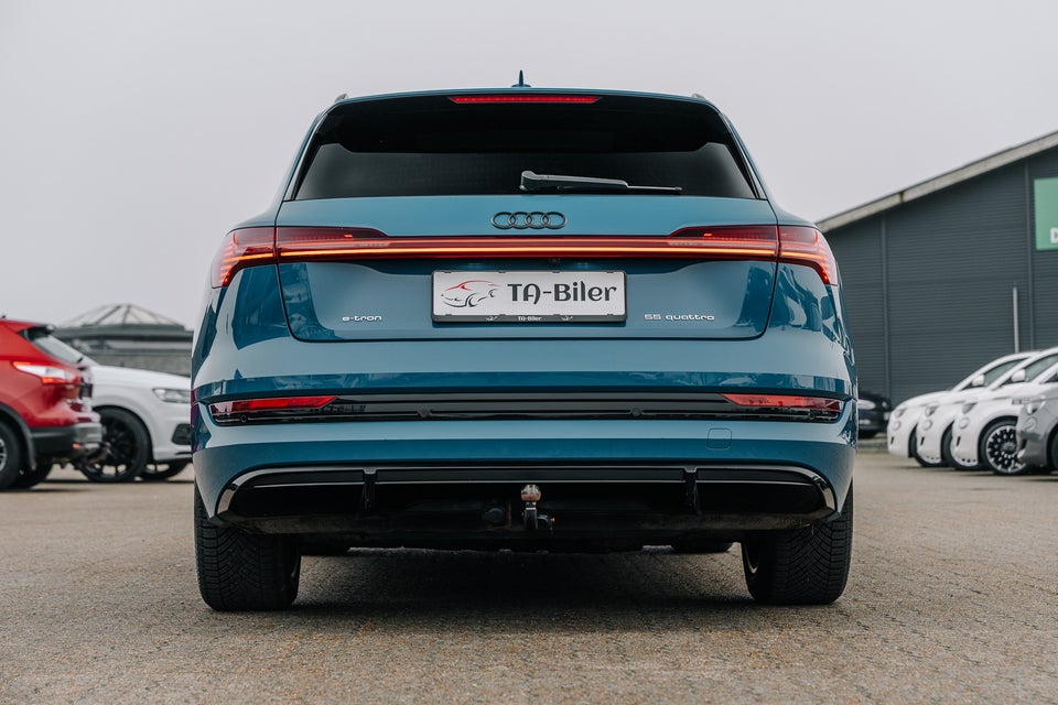 Audi e-tron 55 S-line quattro 5d