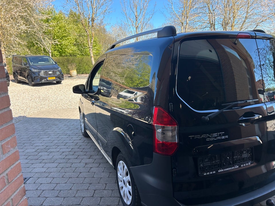 Ford Transit Courier 1,0 SCTi 100 Trend Van 4d