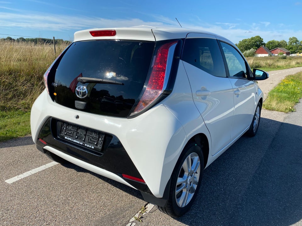 Toyota Aygo 1,0 VVT-i x-cellence 5d