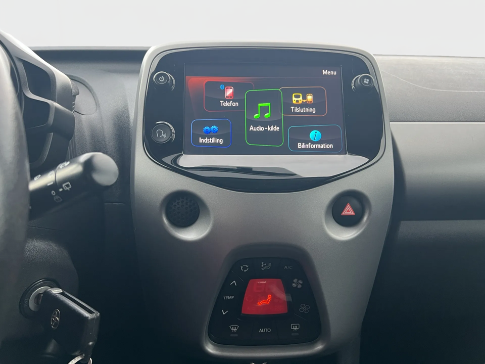 Toyota Aygo 1,0 VVT-i x-press 5d