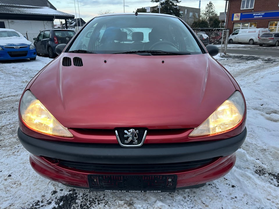 Peugeot 206 1,4 XR 5d