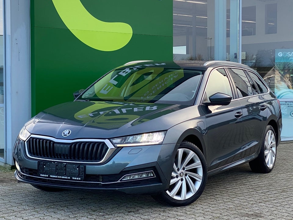 Skoda Octavia 1,4 TSi iV Plus Combi DSG 5d