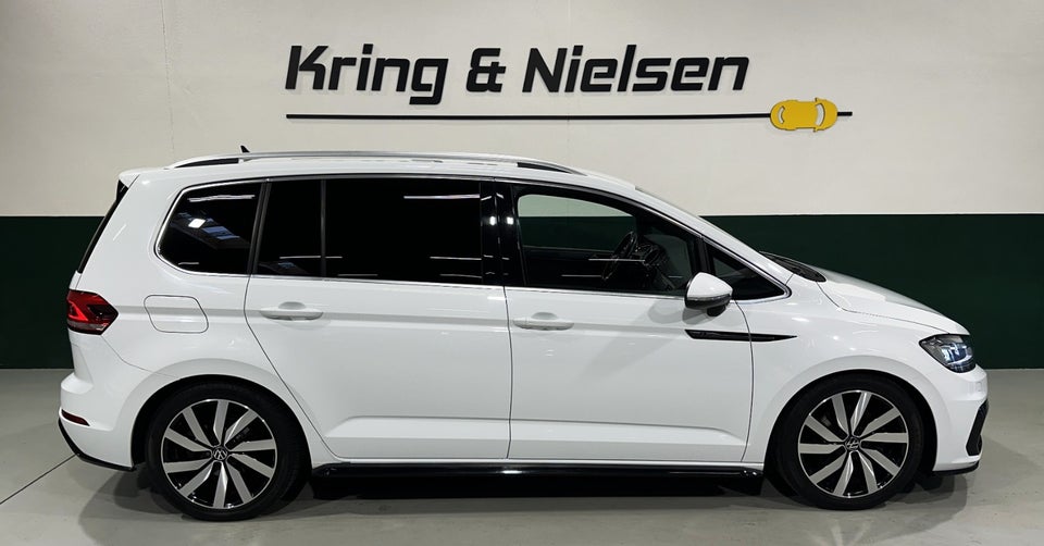 VW Touran 2,0 TDi 150 R-line DSG 7prs 5d