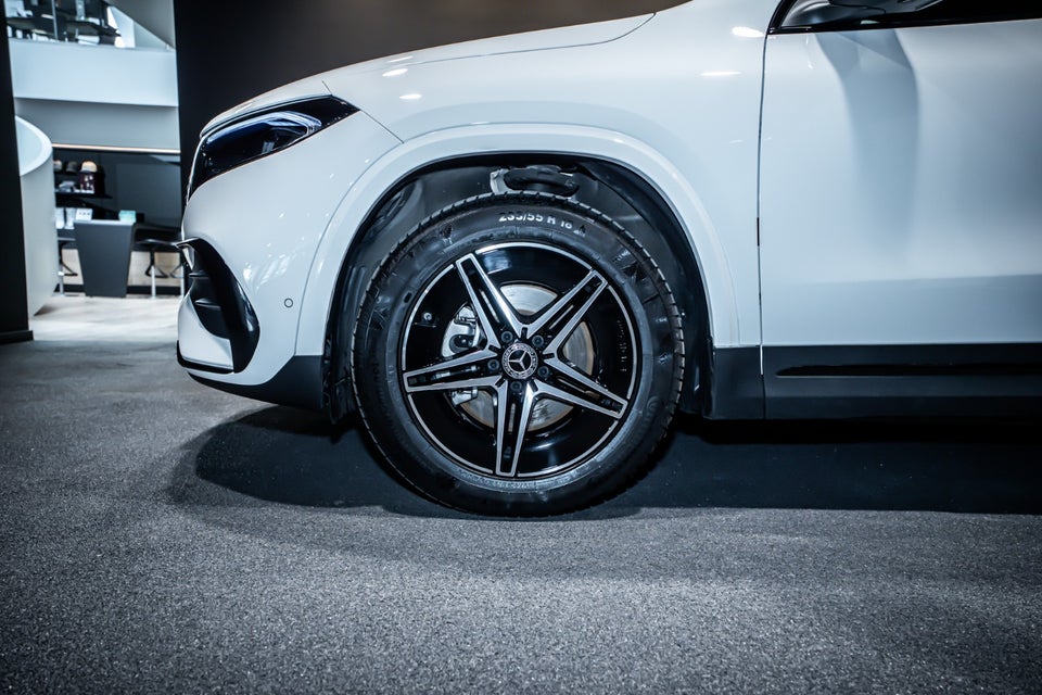 Mercedes EQA250+ AMG Premium 5d