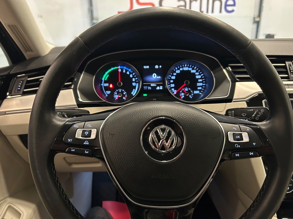 VW Passat 1,4 GTE Highline Variant DSG 5d
