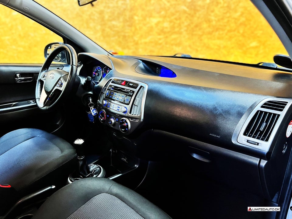 Hyundai i20 1,25 Classic XTR 5d