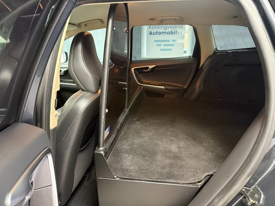 Volvo XC60 2,0 D3 136 Kinetic aut. Van 5d