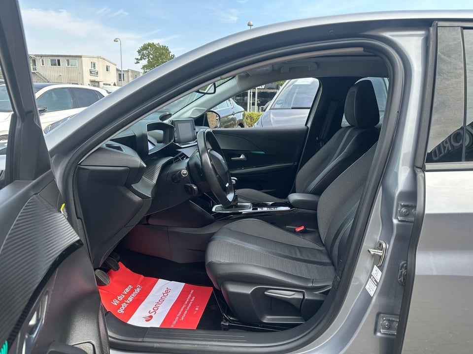 Peugeot 208 1,5 BlueHDi 100 Allure Sky 5d