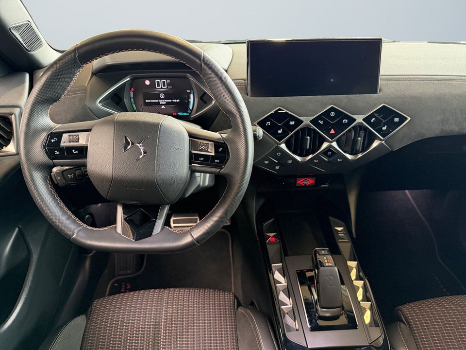 DS DS 3 CrossBack 50 E-Tense Performance Line Pack 5d