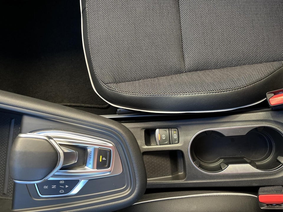 Renault Captur 1,6 E-Tech Intens 5d