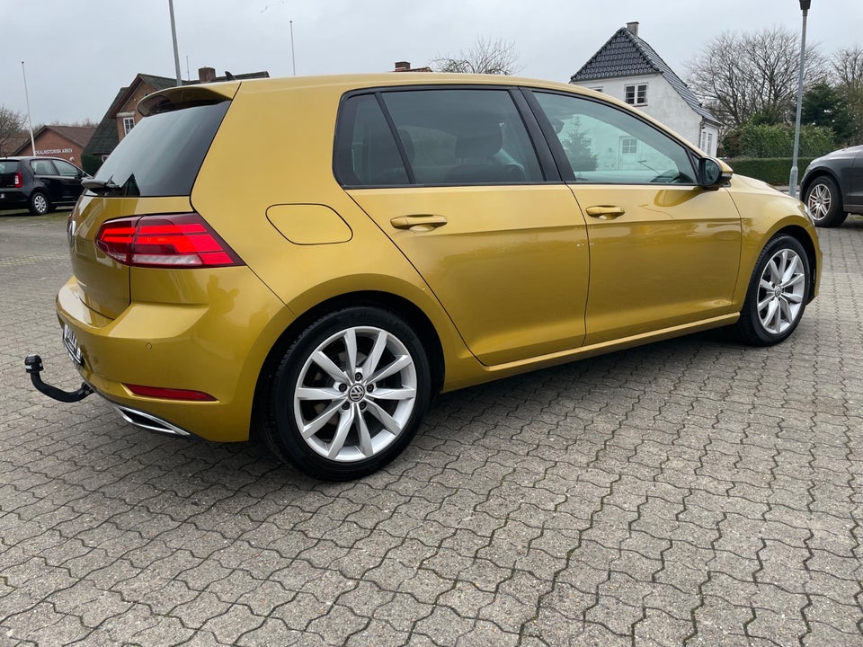 VW Golf VII 2,0 TDi 150 Highline 5d
