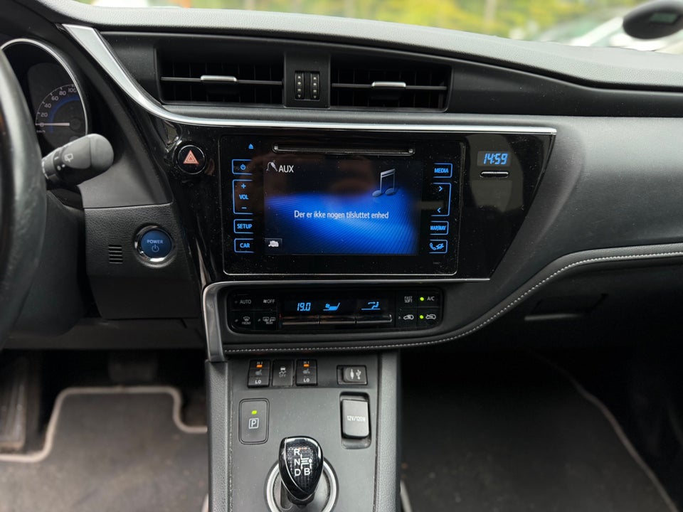 Toyota Auris 1,8 Hybrid H2 Comfort CVT 5d