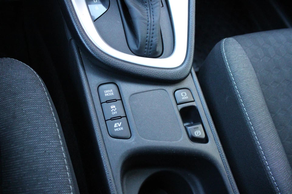 Toyota Yaris 1,5 Hybrid H3 e-CVT 5d