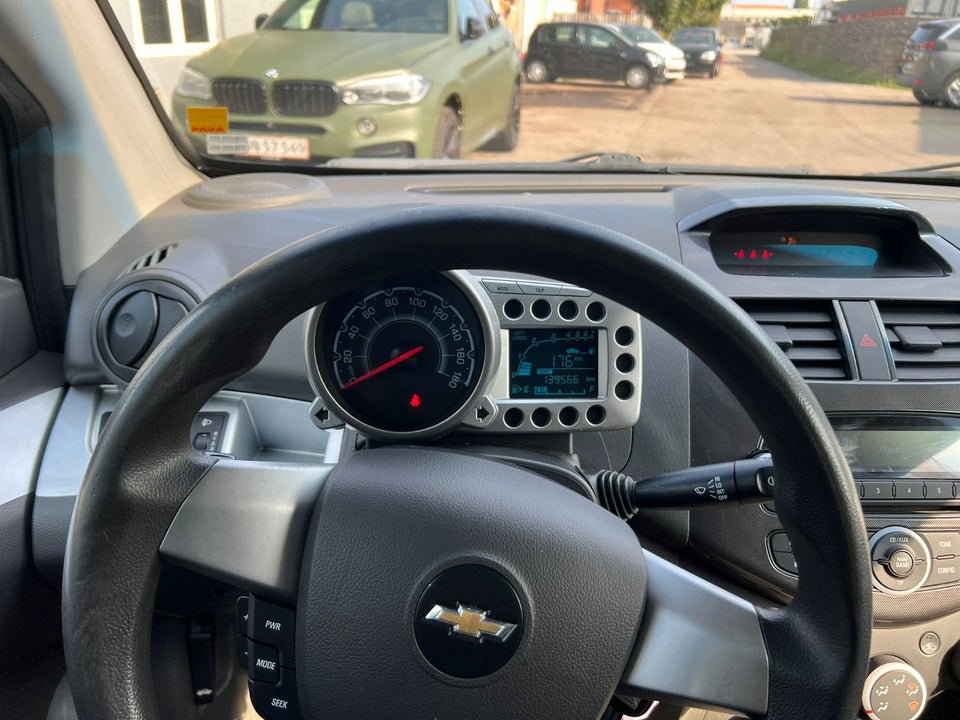 Chevrolet Spark 1,0 LS 5d