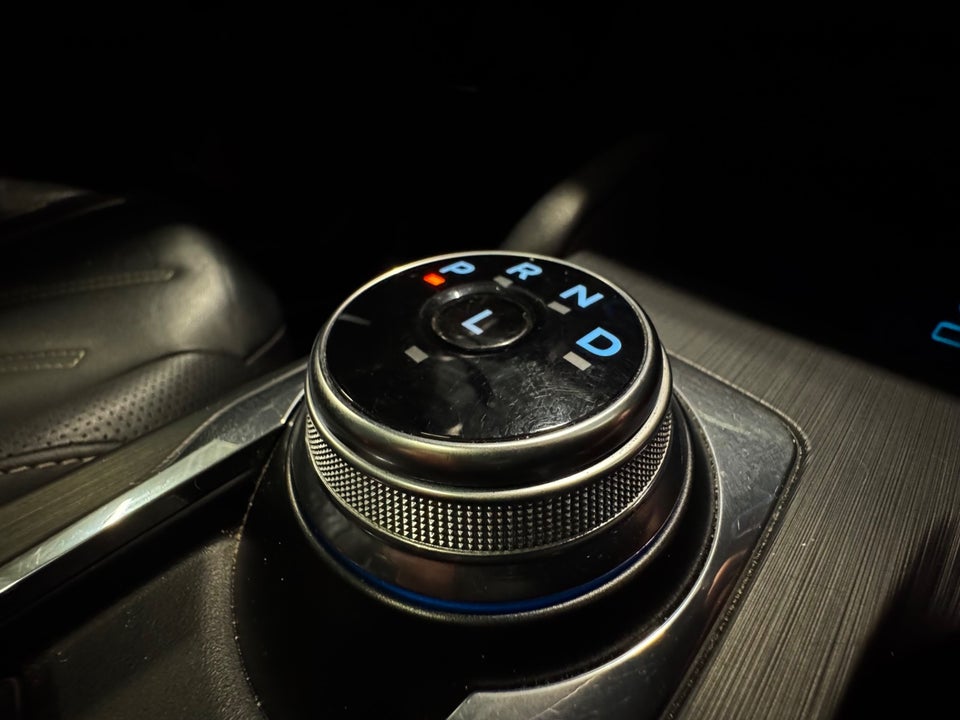 Ford Kuga 2,5 PHEV Vignale CVT 5d