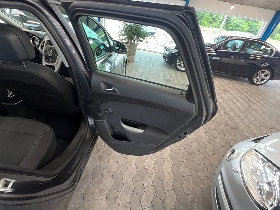 Opel Astra 1,7 CDTi 110 Enjoy Sports Tourer 5d