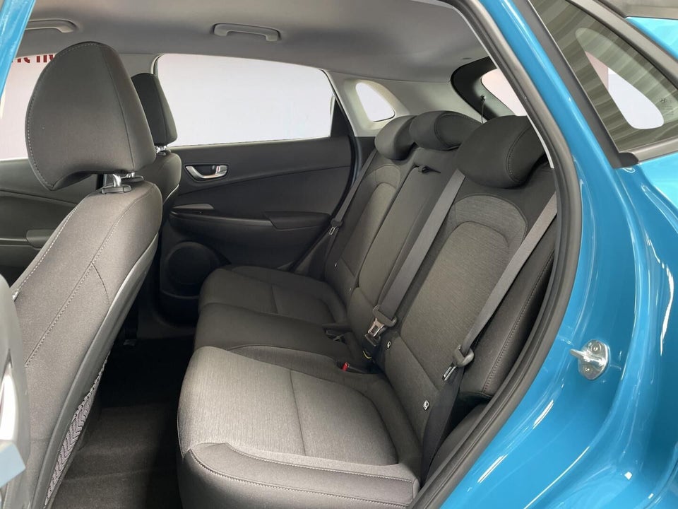 Hyundai Kona 39 EV Essential 5d