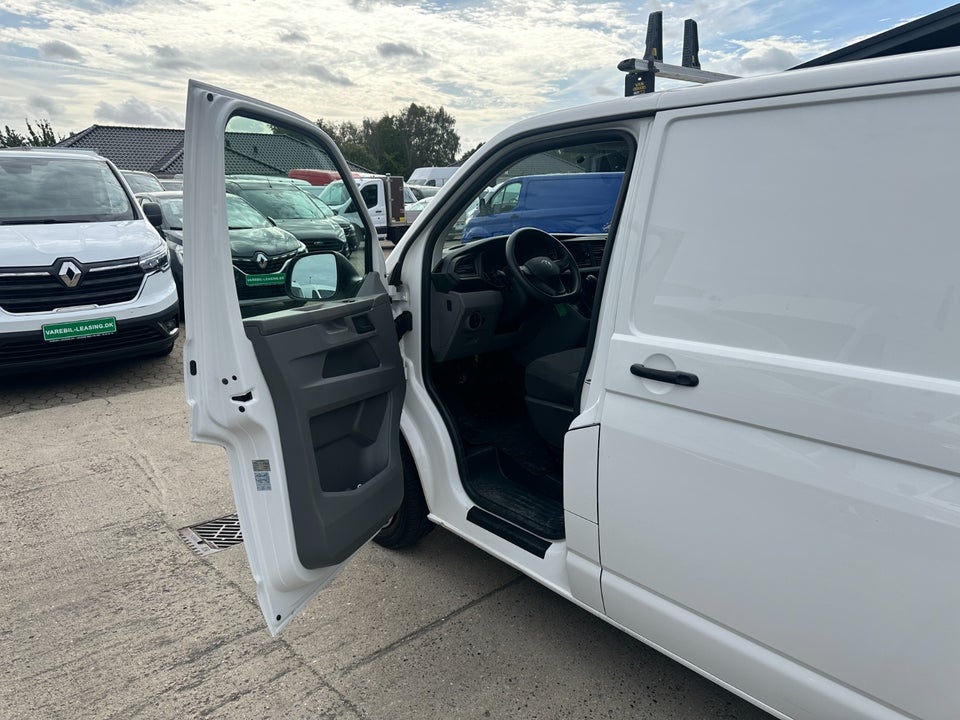 VW Transporter 2,0 TDi 150 Kassevogn DSG lang