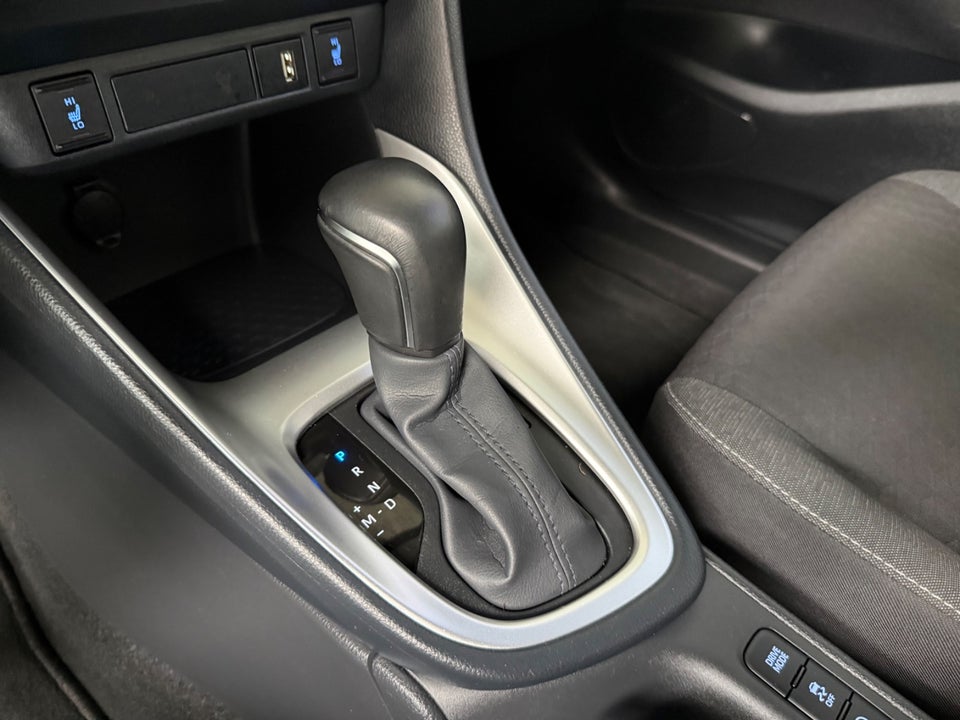 Toyota Yaris 1,5 Active CVT 5d