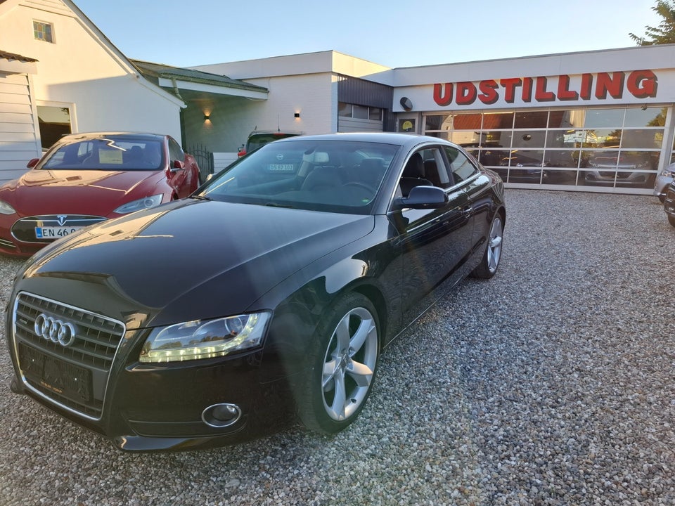 Audi A5 2,0 TFSi 211 Coupé quattro S-tr. 2d