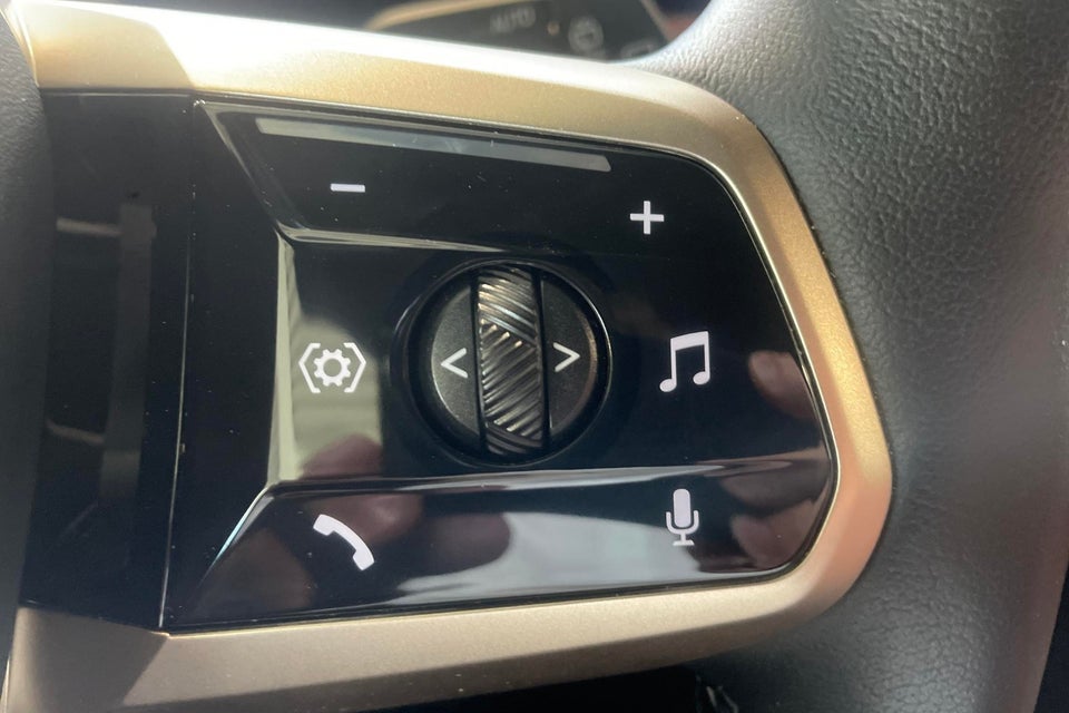 BMW iX xDrive40 Fully Charged 5d