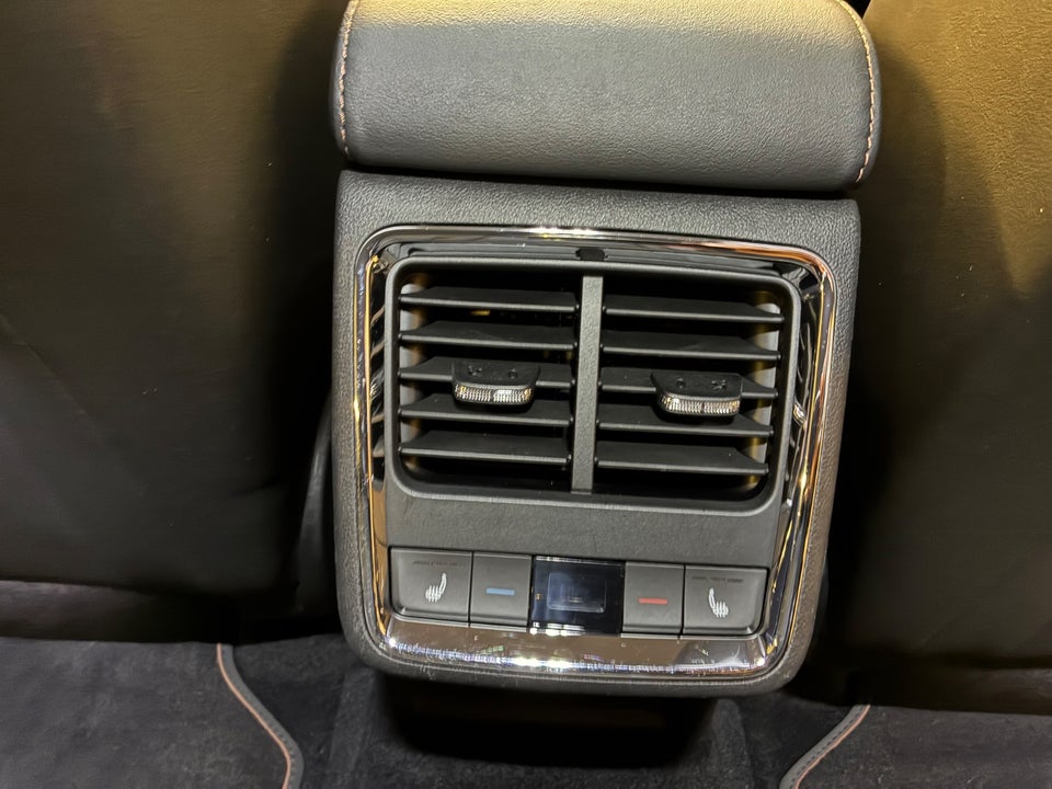 Skoda Enyaq 80 iV Suite 5d