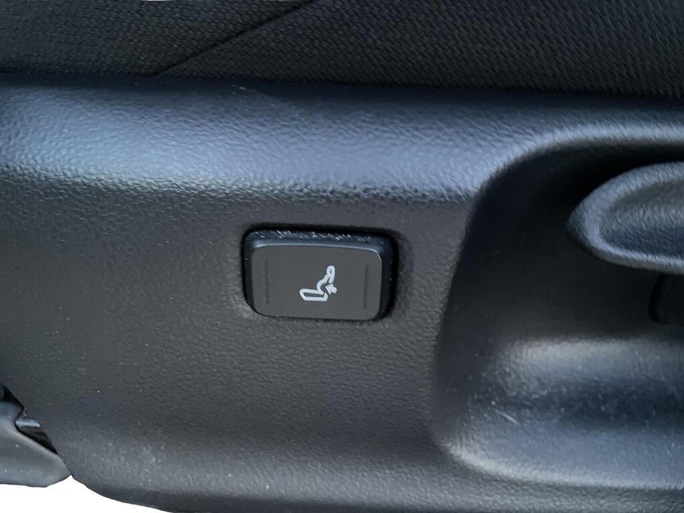 Toyota Corolla Cross 2,0 Hybrid Active CVT 5d