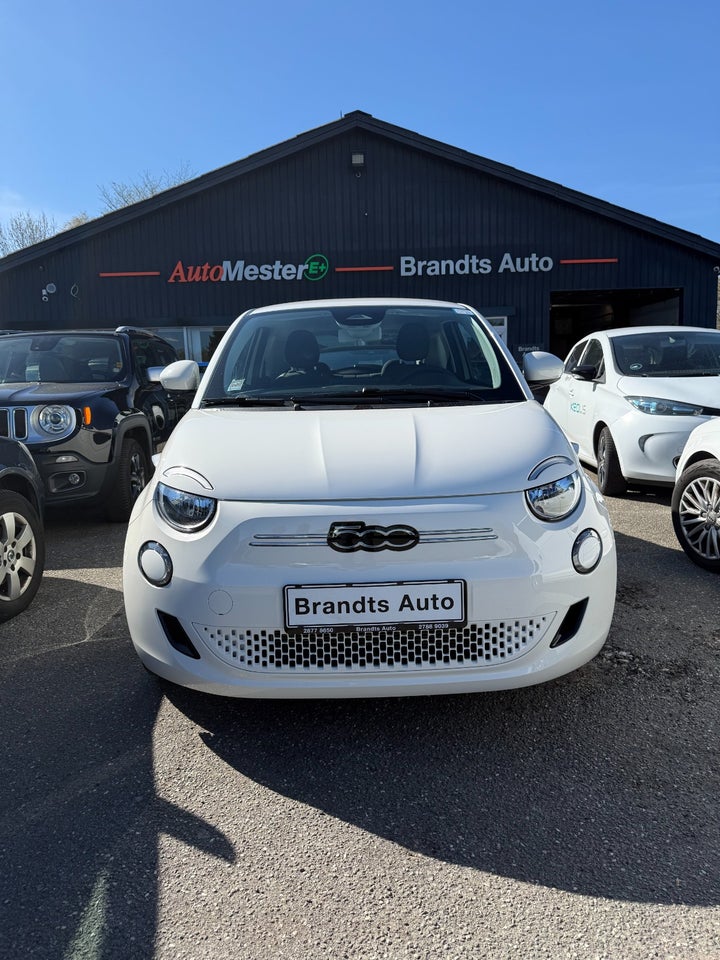 Fiat 500e 42 Icon 3d