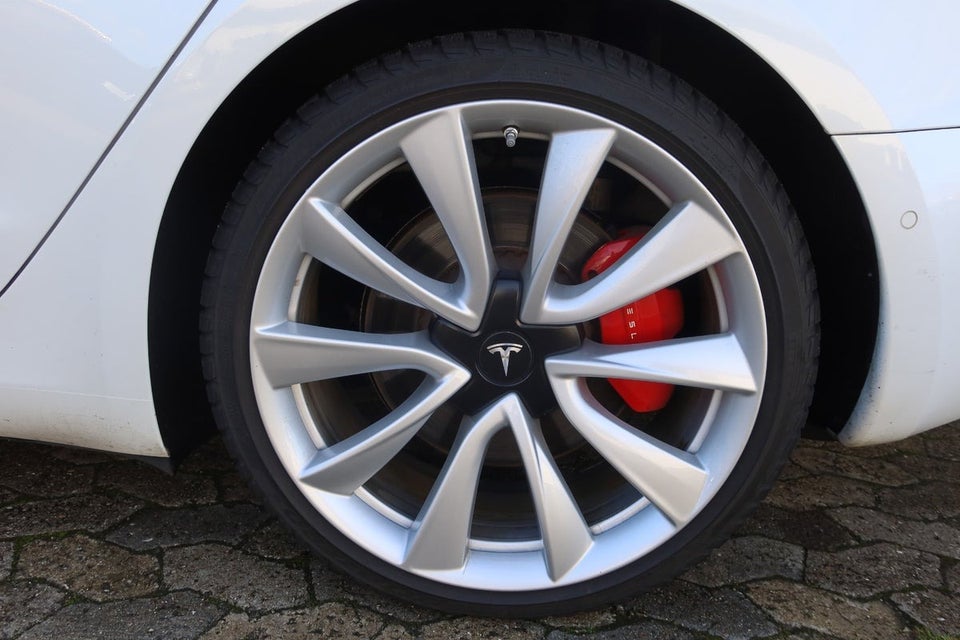 Tesla Model 3 Performance AWD 4d