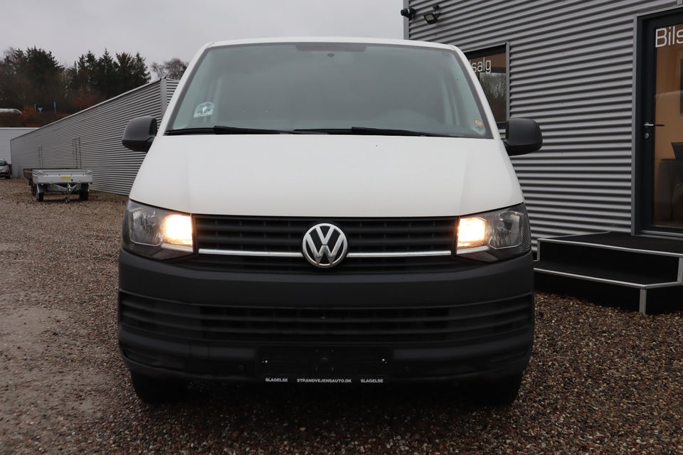 VW Transporter 2,0 TDi 102 Kassevogn lang