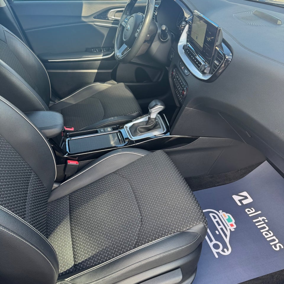 Kia XCeed 1,6 PHEV Upgrade Intro DCT 5d