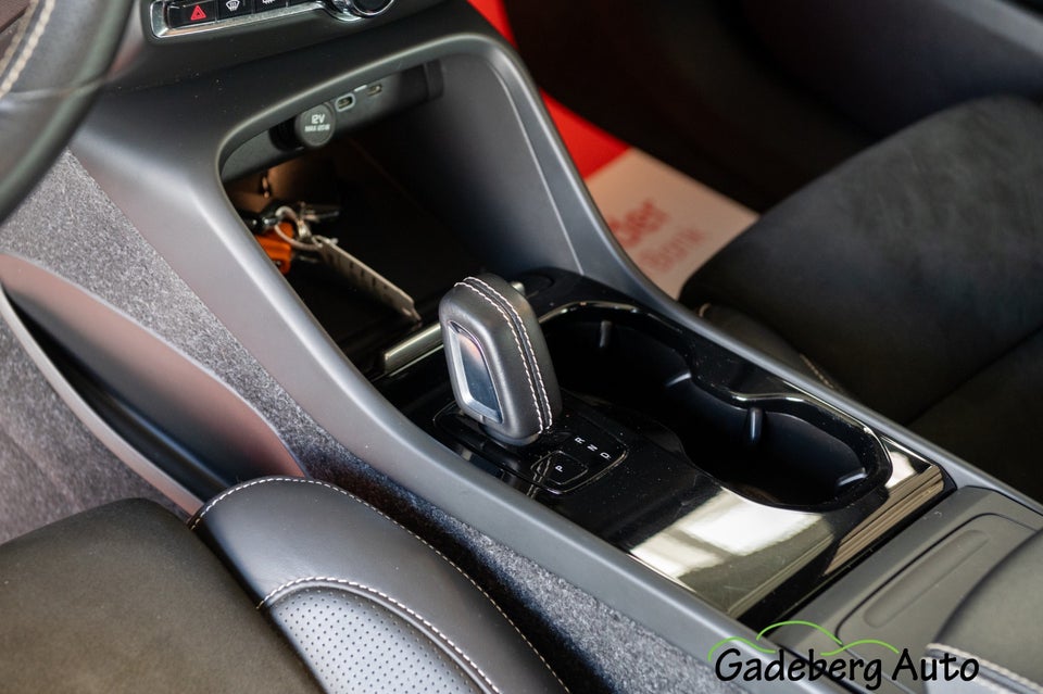 Volvo XC40 P8 ReCharge Twin R-Design 5d