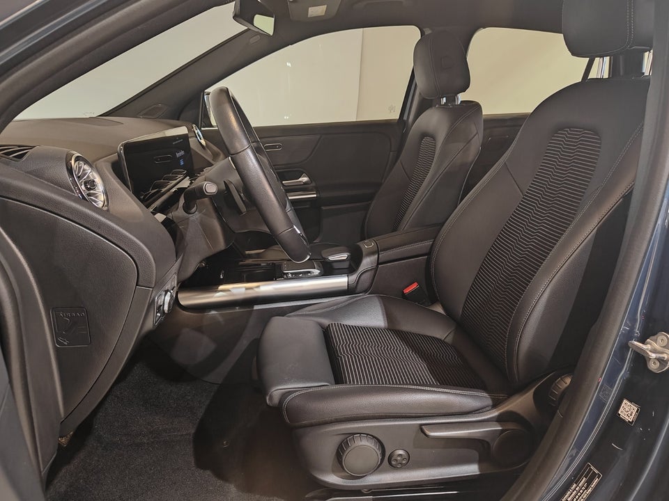 Mercedes EQA250 Progressive 5d