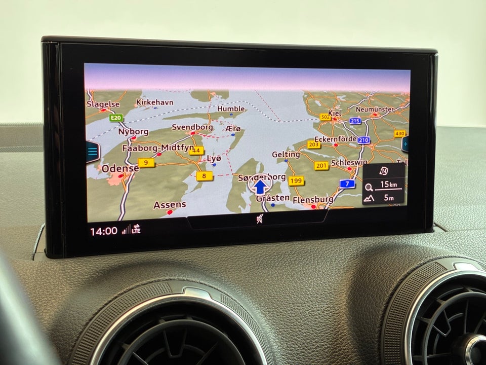 Audi Q2 35 TFSi Prestige S-tr. 5d