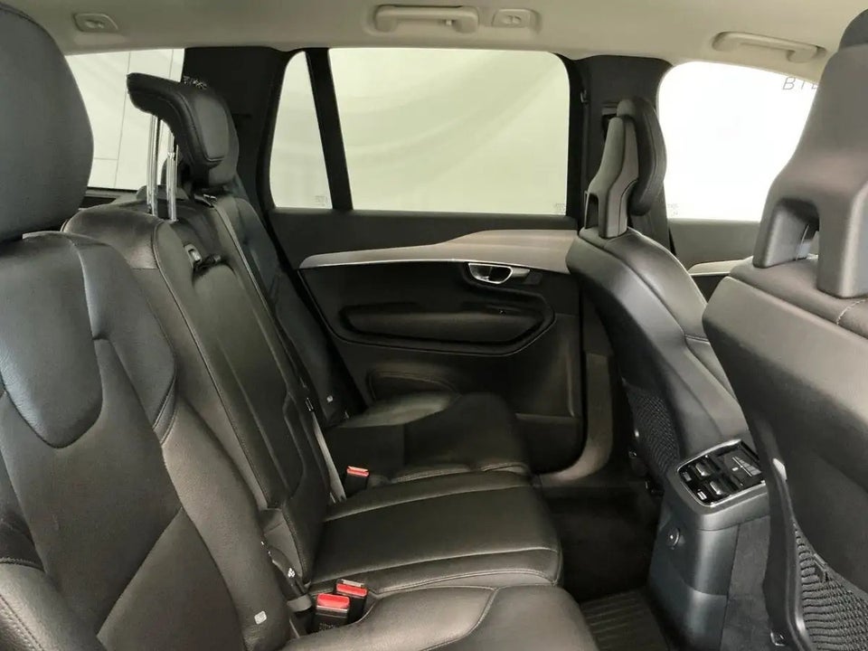 Volvo XC90 2,0 T8 ReCharge R-Design aut. AWD 7prs 5d