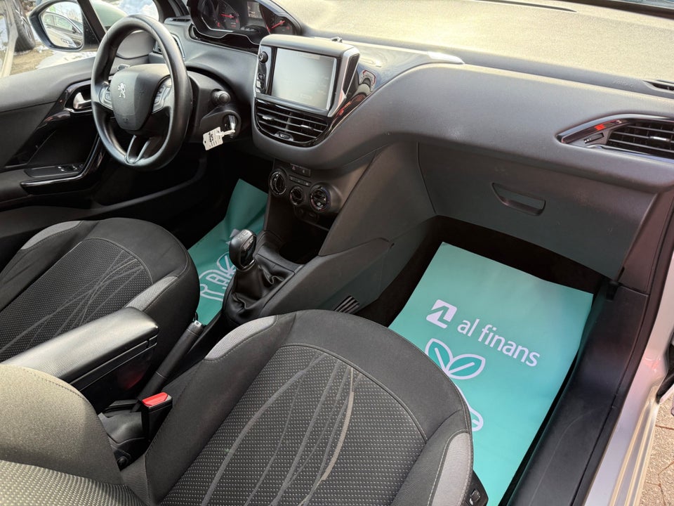 Peugeot 208 1,2 VTi Active 5d