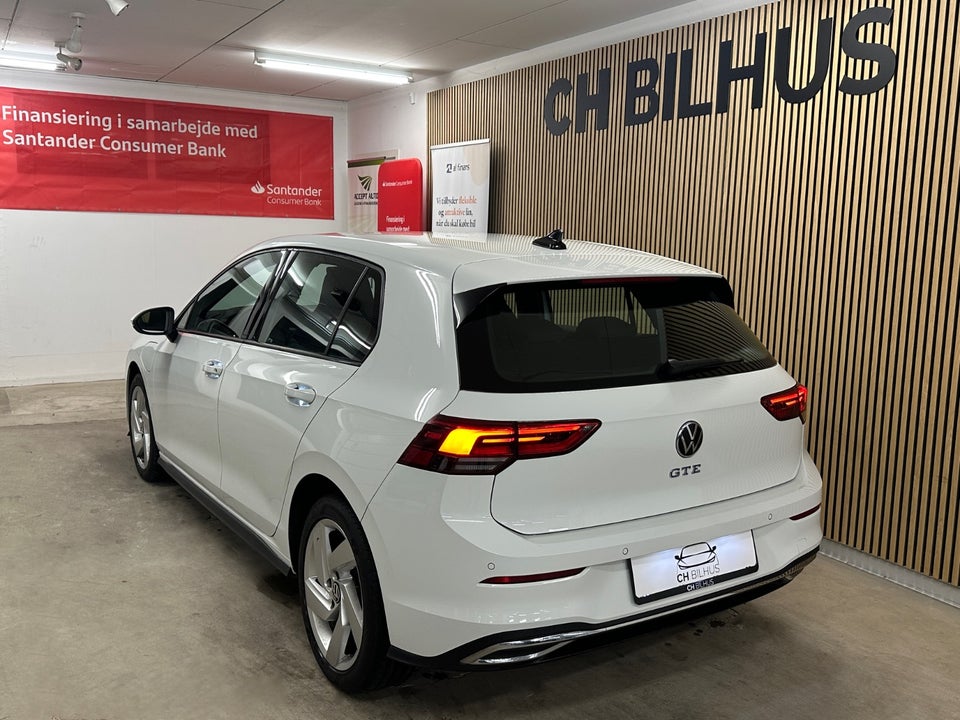 VW Golf VIII 1,4 GTE DSG 5d