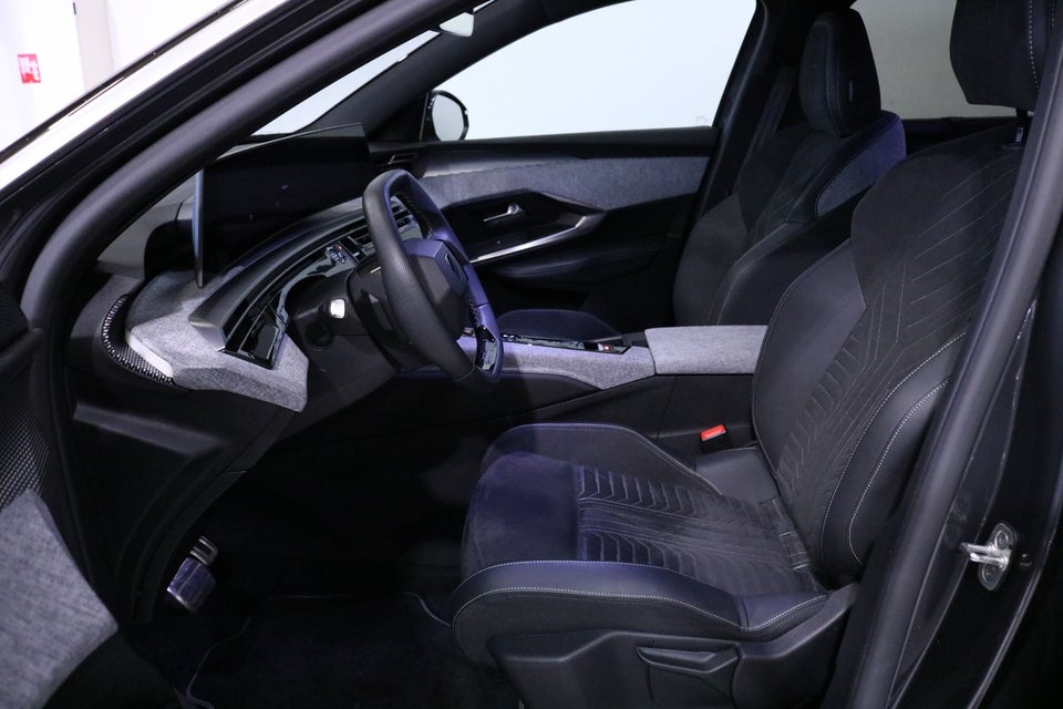 Peugeot e-5008 77 GT Pack 7prs 5d