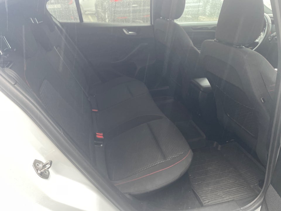 Ford Focus 1,0 EcoBoost ST-Line 5d