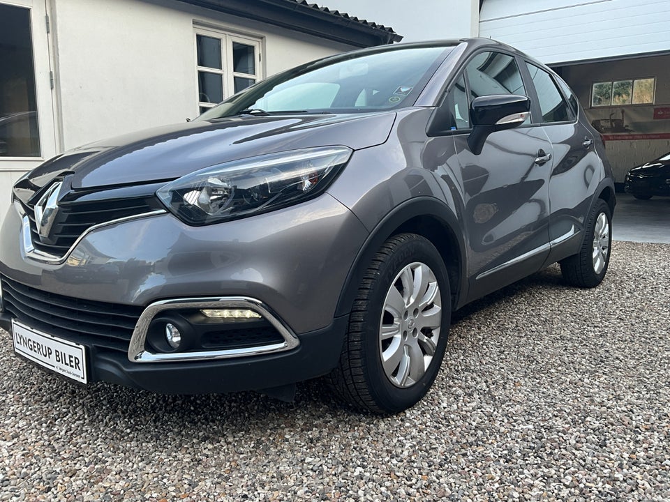 Renault Captur 0,9 TCe 90 Expression 5d