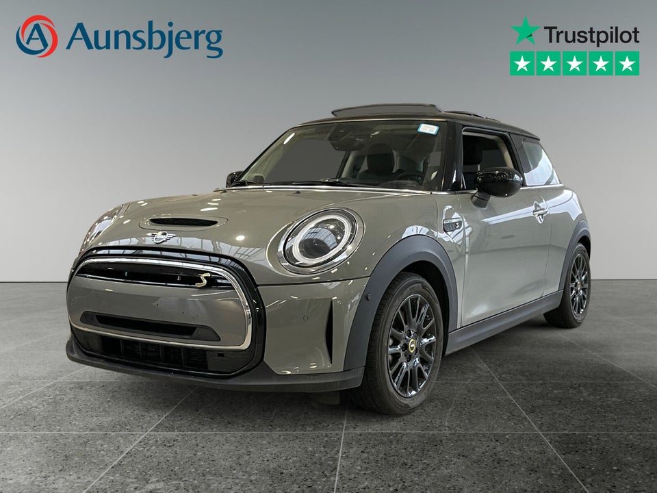 MINI Cooper SE Classic Trim 3d