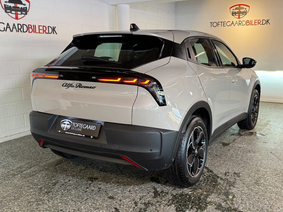 Alfa Romeo Junior Elettrica Core 5d