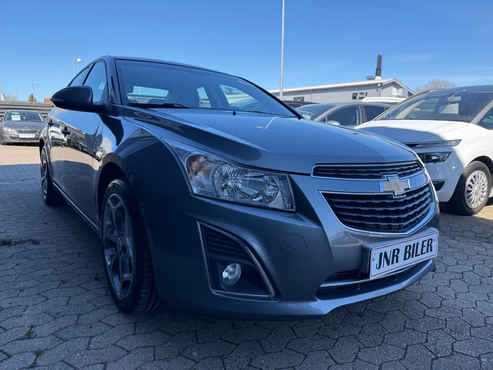 Chevrolet Cruze 1,8 LT 4d