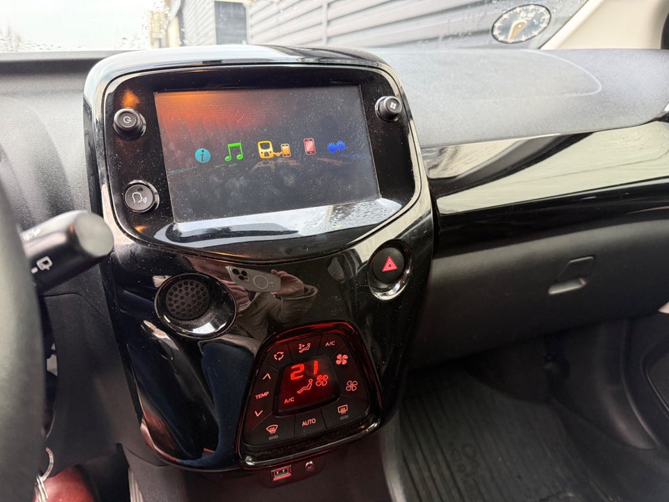 Toyota Aygo 1,0 VVT-i x-sky 5d