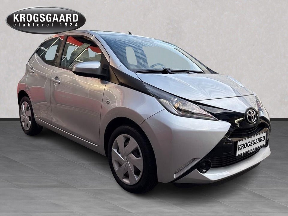 Toyota Aygo 1,0 VVT-i x-play x-shift 5d