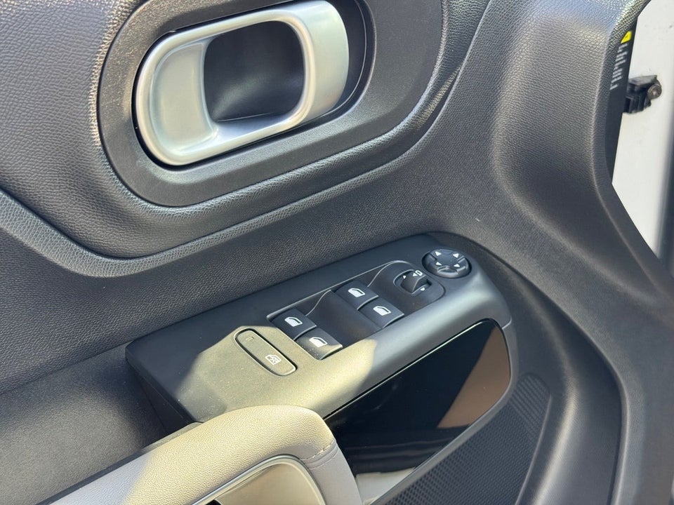 Citroën C5 Aircross 1,6 Hybrid Feel LTD EAT8 5d