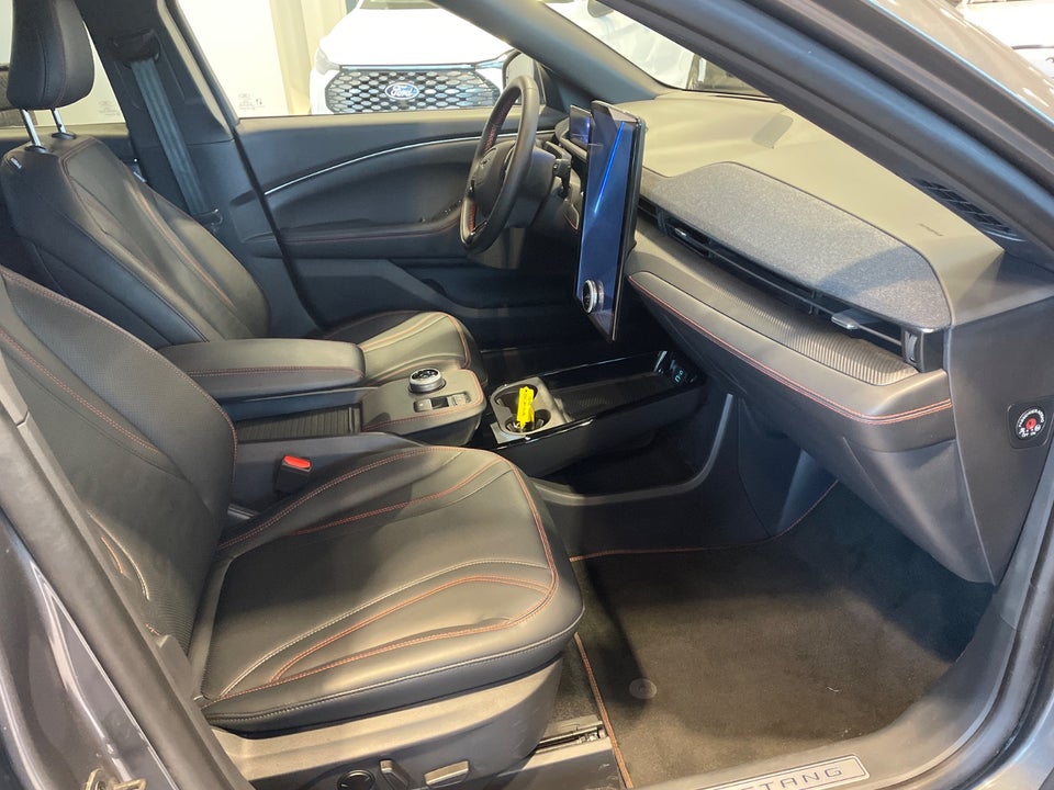 Ford Mustang Mach-E 98 Premium Extended Range 5d