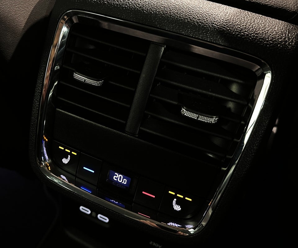 Skoda Octavia 1,4 TSi iV Plus Combi DSG 5d