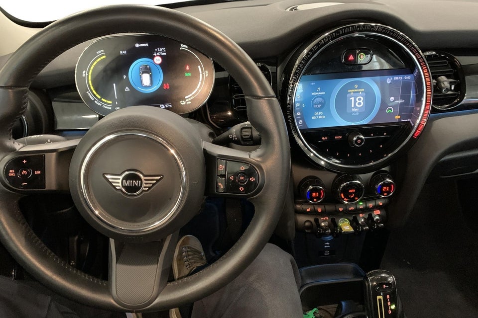 MINI Cooper SE Classic 3d