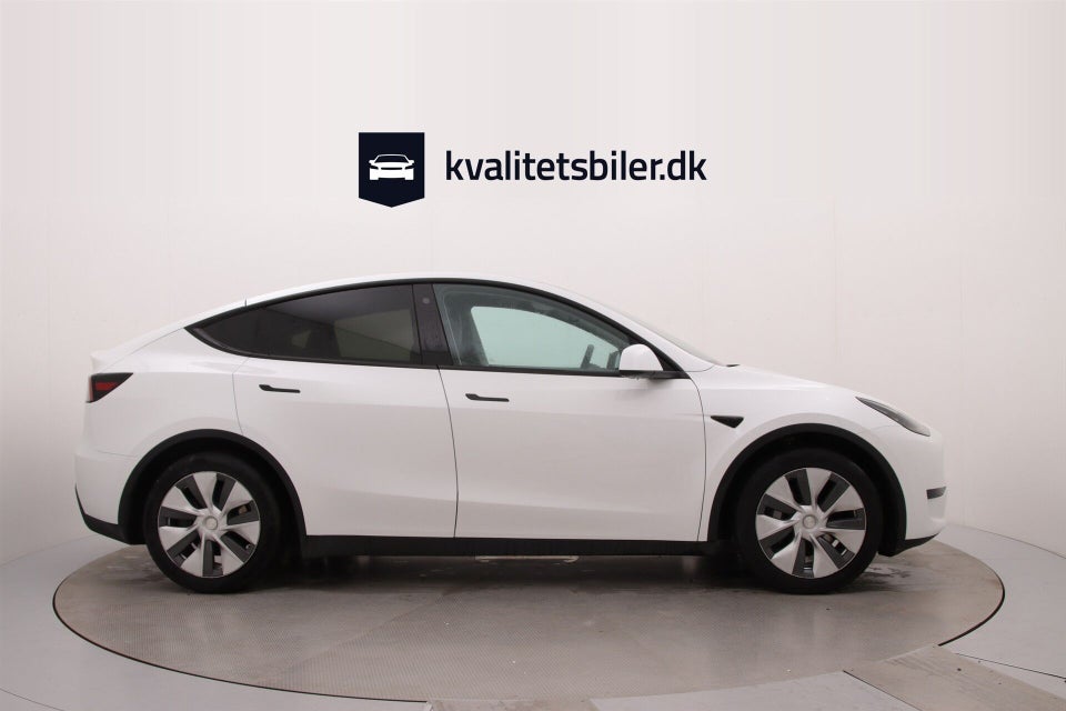 Tesla Model Y RWD 5d